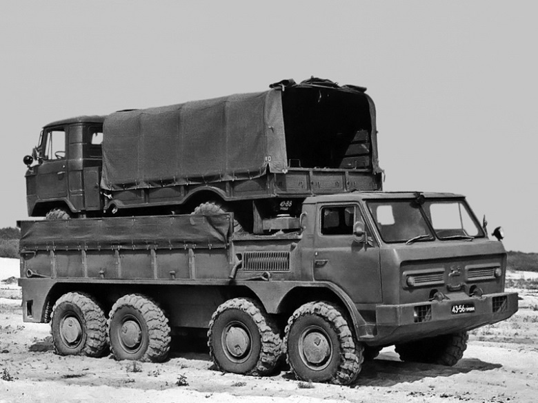 ГАЗ-44